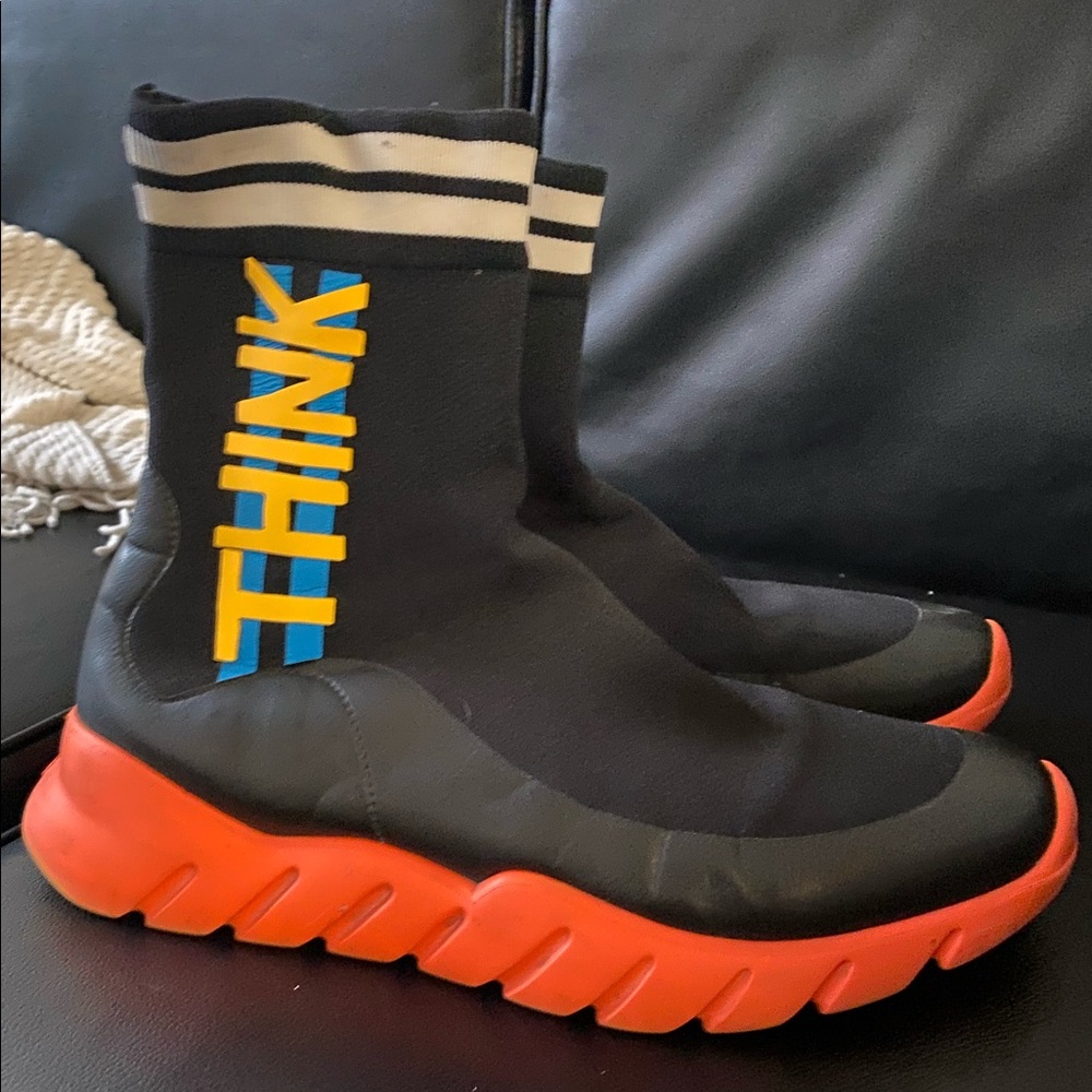 FENDI “THINK LOVE” SOCK RUNNER